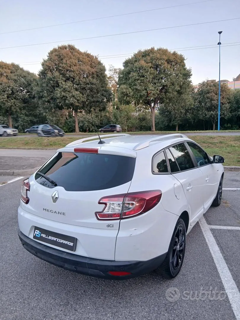 Renault Megane 2016 photo 2