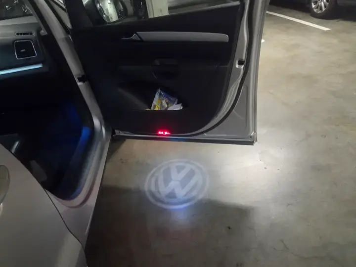 Volkswagen Sharan 2012 photo 2