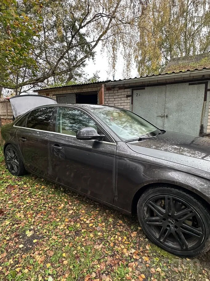 Audi A4 2008 photo 2