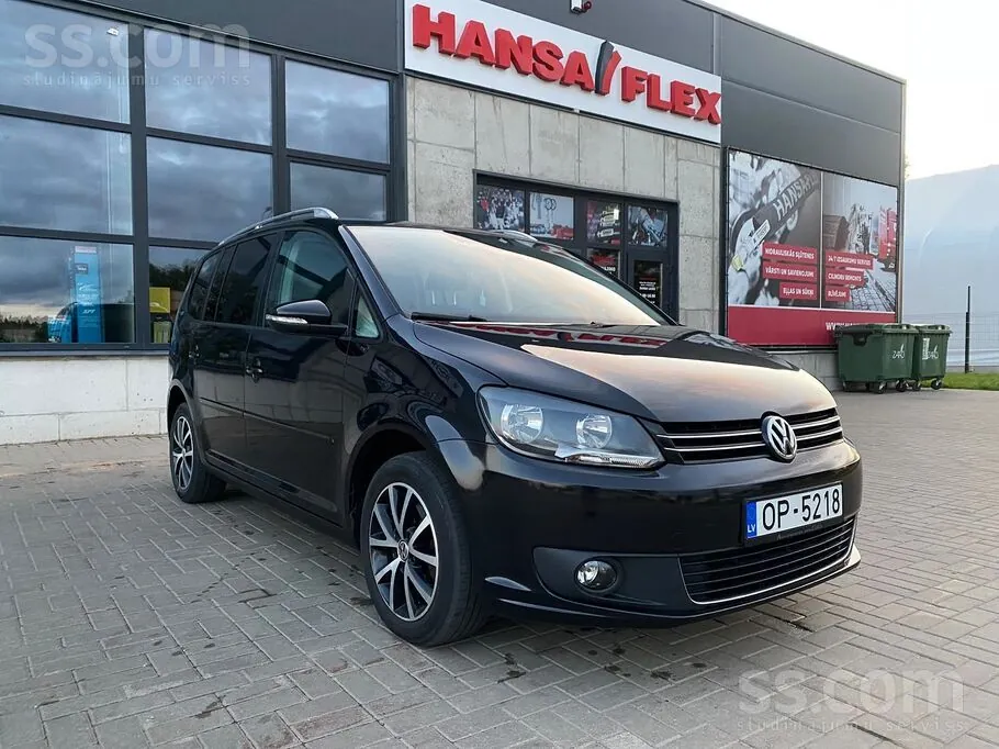 Volkswagen Touran 2011 photo 3