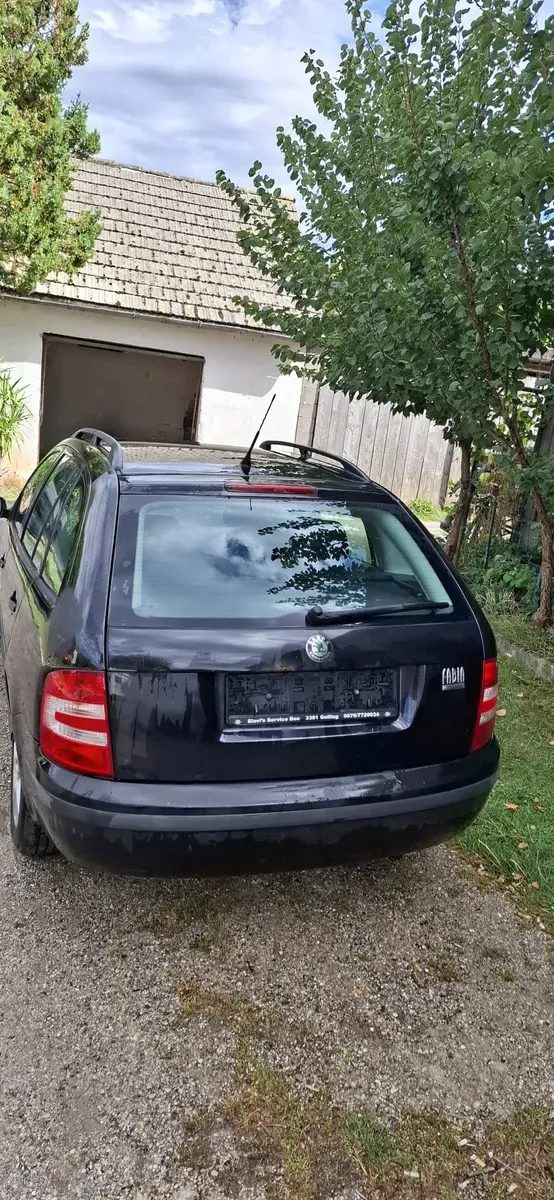 Skoda Fabia 2006 photo 3