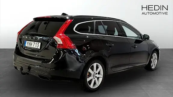 Volvo V60 2017 photo 2