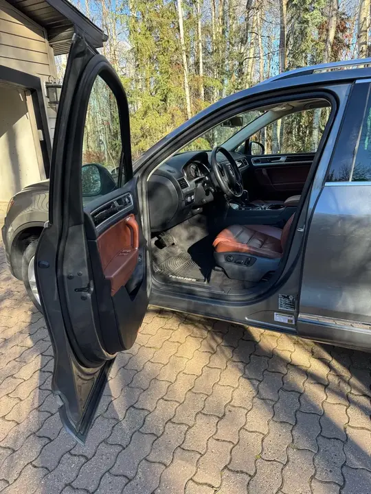 Volkswagen Touareg 2015 photo 3