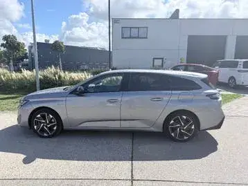 Peugeot 308 2023 photo 3