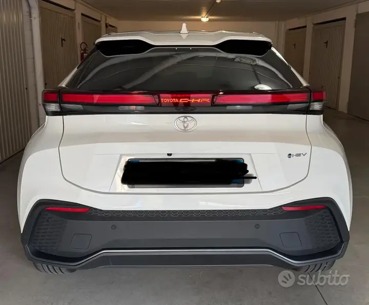 Toyota C-Hr 2024 photo 3