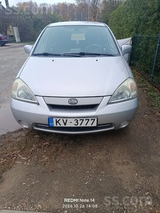 Suzuki Liana