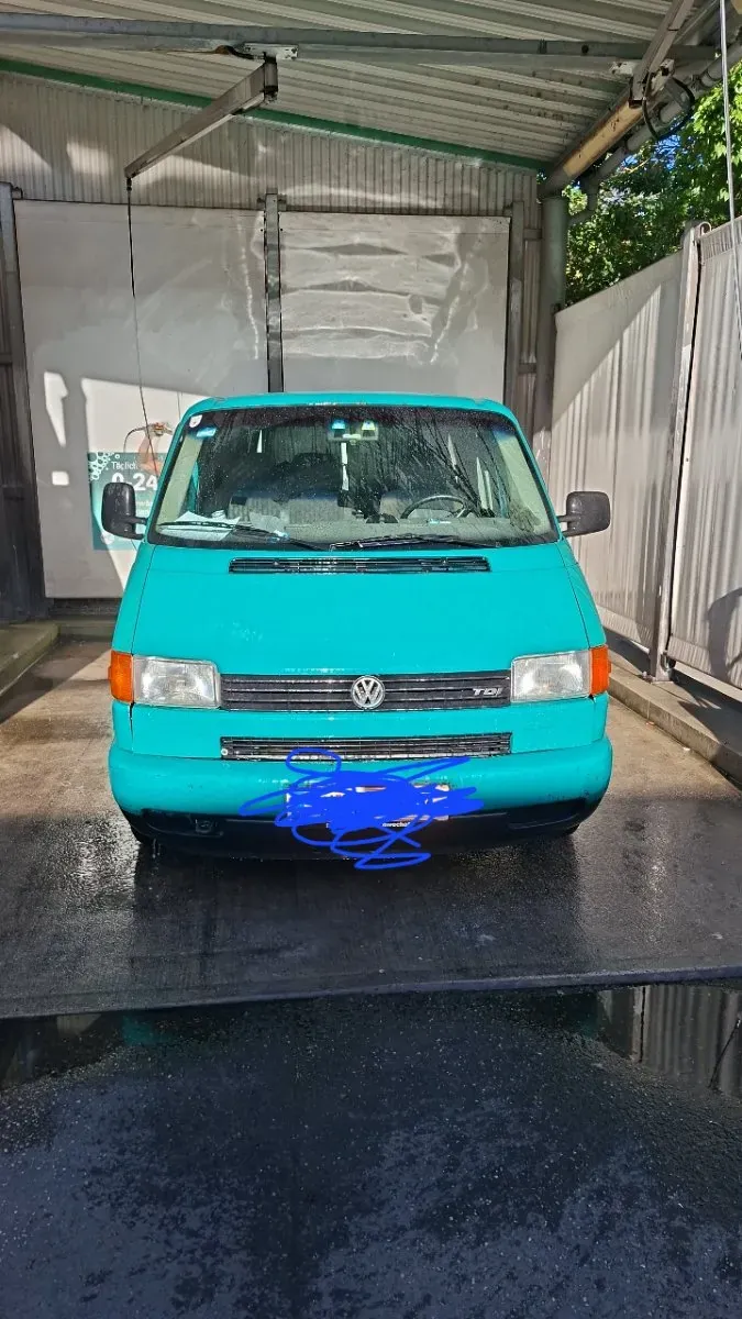Volkswagen T4 1999 photo 2