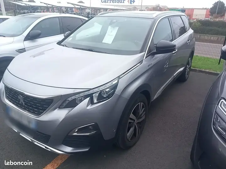 Peugeot 5008 2020 photo 3