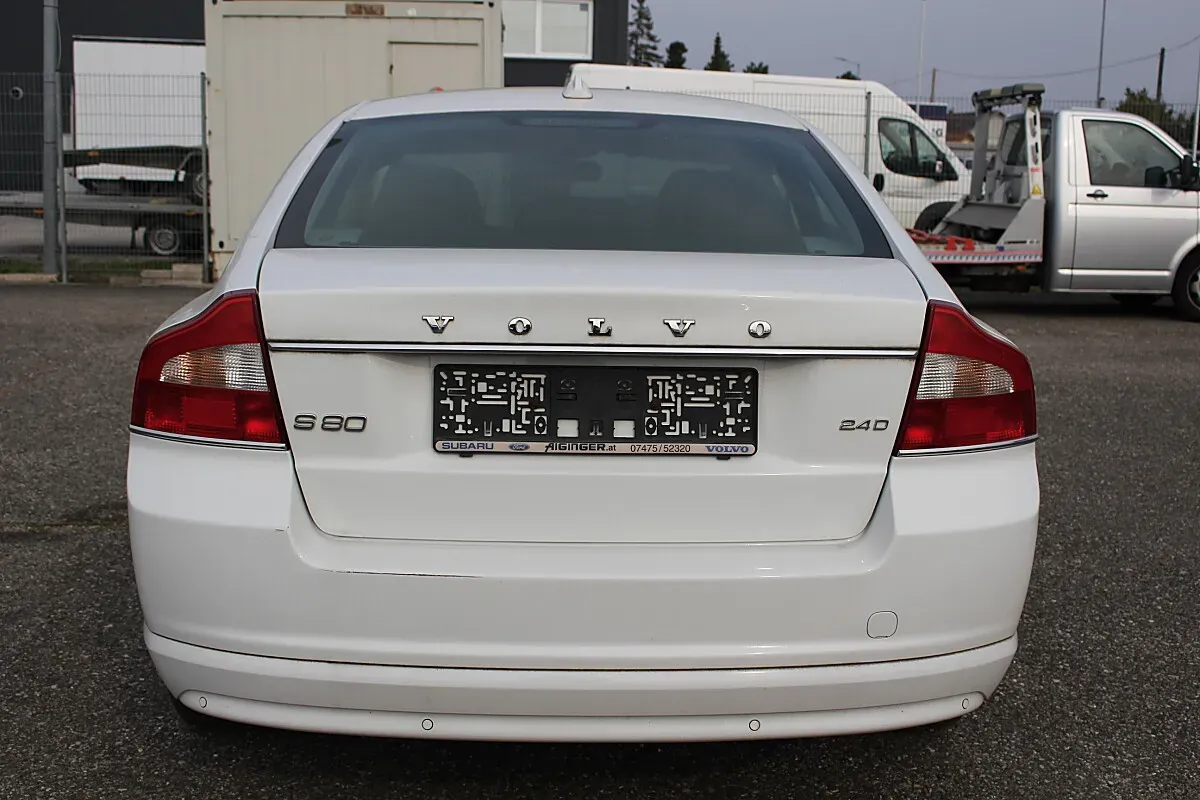 Volvo S80 2010 photo 2
