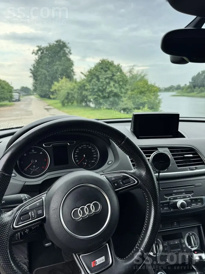 Audi Q3 2013 photo 4