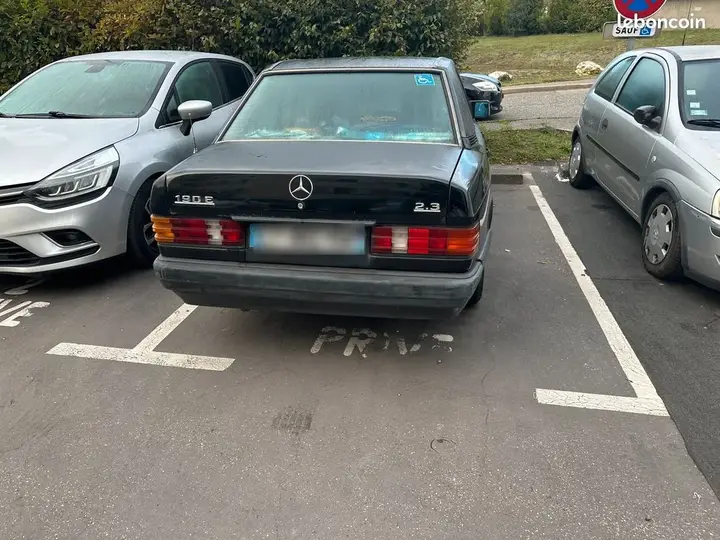 Mercedes-Benz 190 1990 photo 2