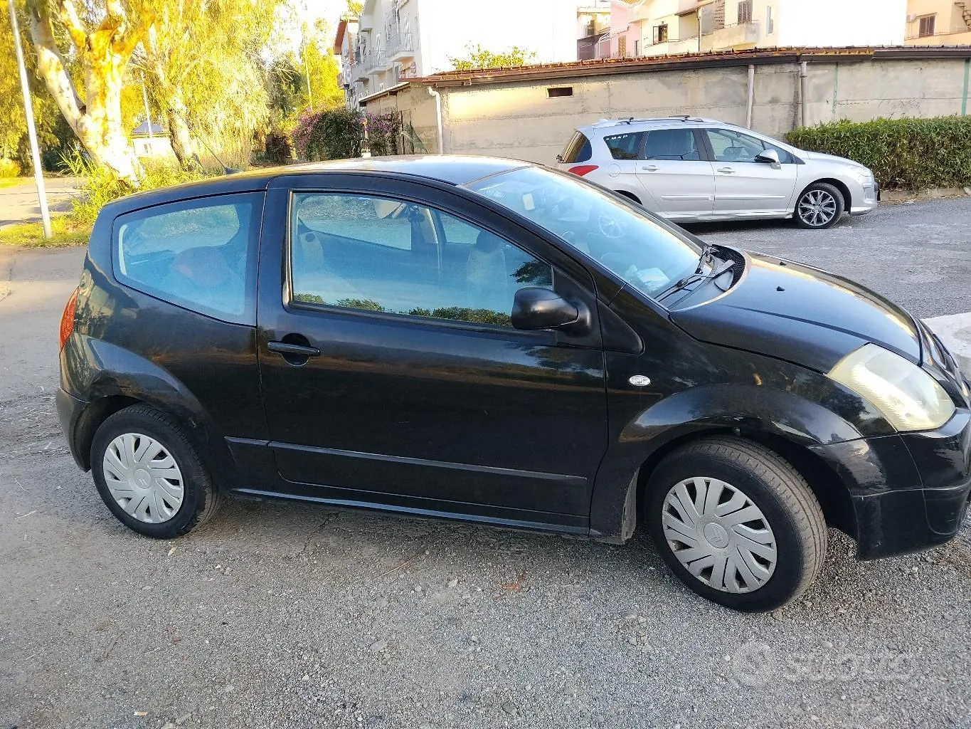 Citroen C2 2004 photo 2