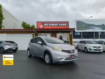 Nissan Note 2013 photo 2