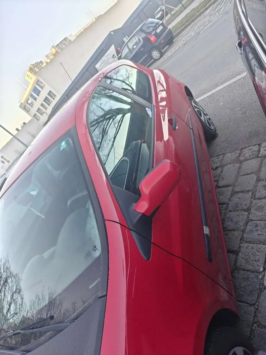 Renault Clio 2006 photo 3