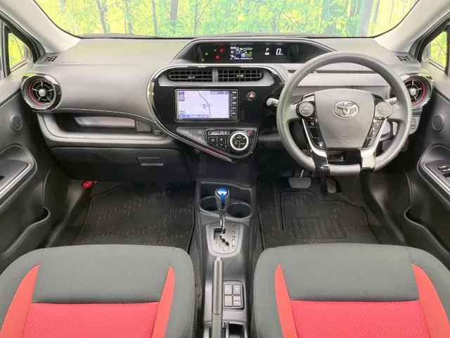 Toyota Aqua 2020 photo 2