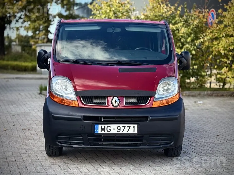 Renault Trafic 2004 photo 3