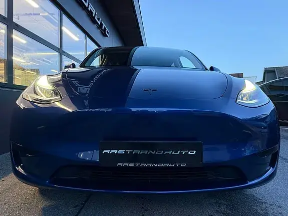 Tesla Model Y 2023 photo 5