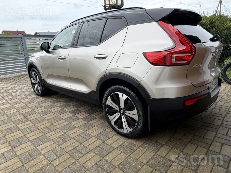 Volvo Xc40 2024 photo 2