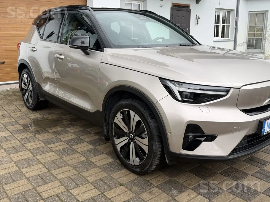 Volvo Xc40 2024 photo 3
