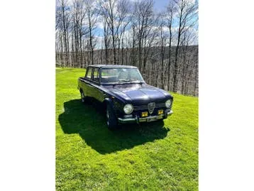 Alfa Romeo Giulia 1975 photo 3