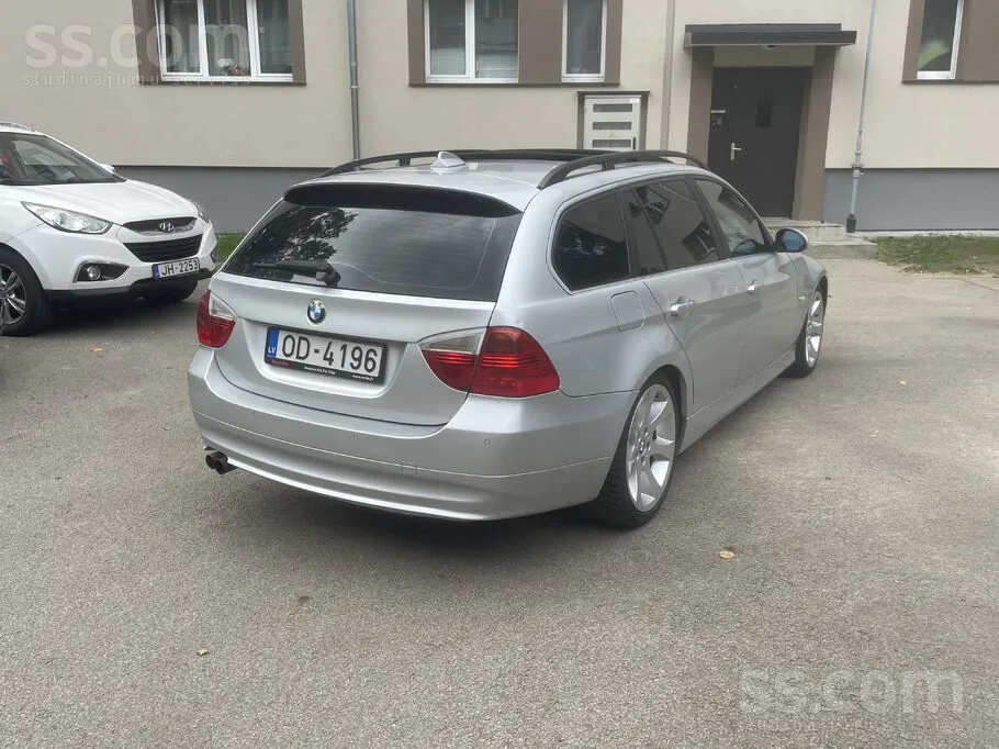BMW 325 2007 photo 3