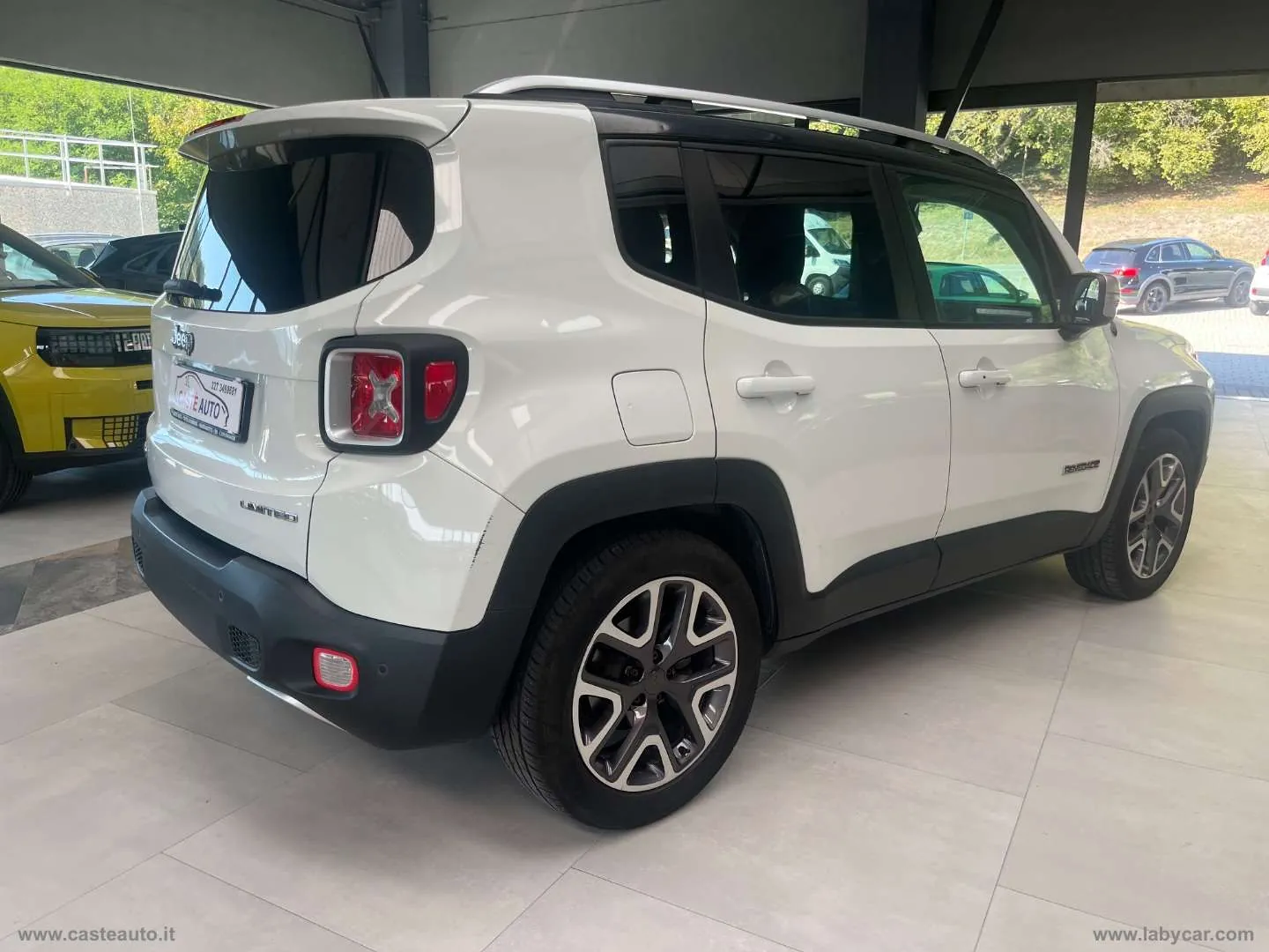 Jeep Renegade 2015 photo 4