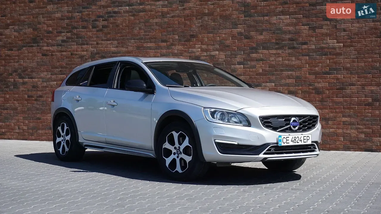 Volvo V60 Cross Country 2015 photo 3