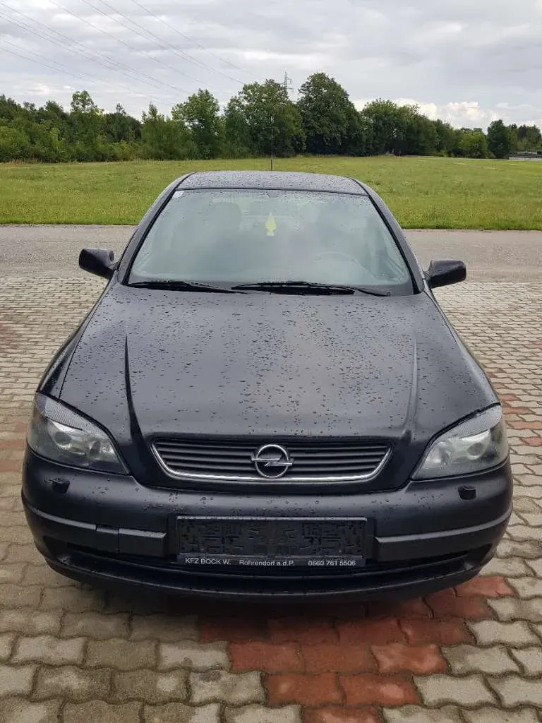 Opel Astra 2003 photo 2