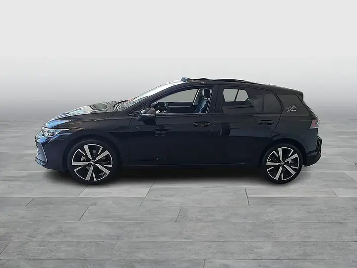 Volkswagen Golf 2026 photo 2