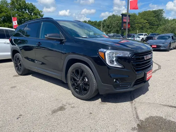 GMC Terrain 2022 photo 3