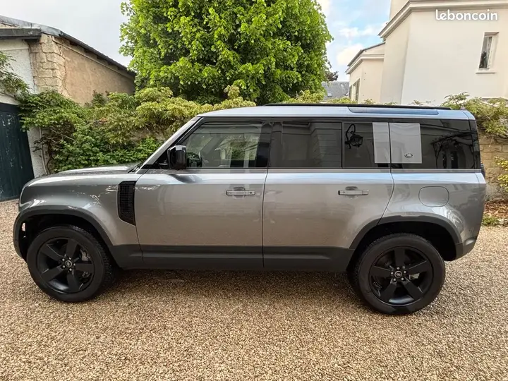 Land Rover Defender 2024 photo 4