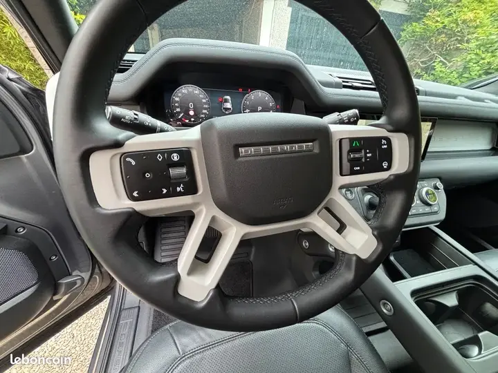 Land Rover Defender 2024 photo 5