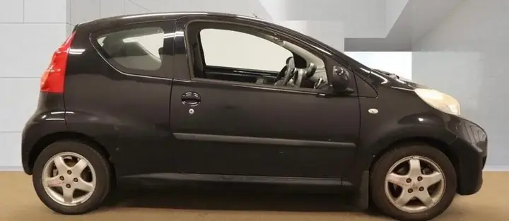 Peugeot 107 2009 photo 3