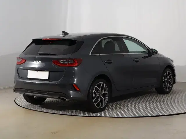 Kia Ceed 2025 photo 4