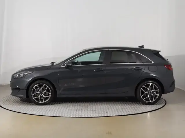 Kia Ceed 2025 photo 2