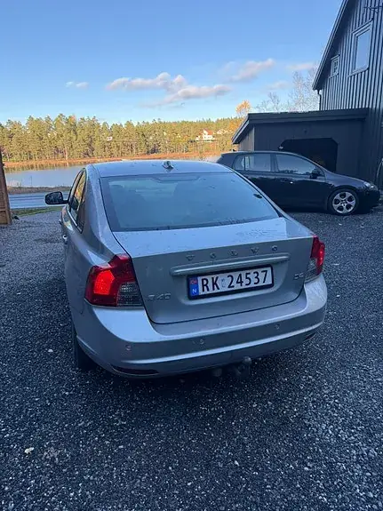 Volvo S40 2011 photo 4