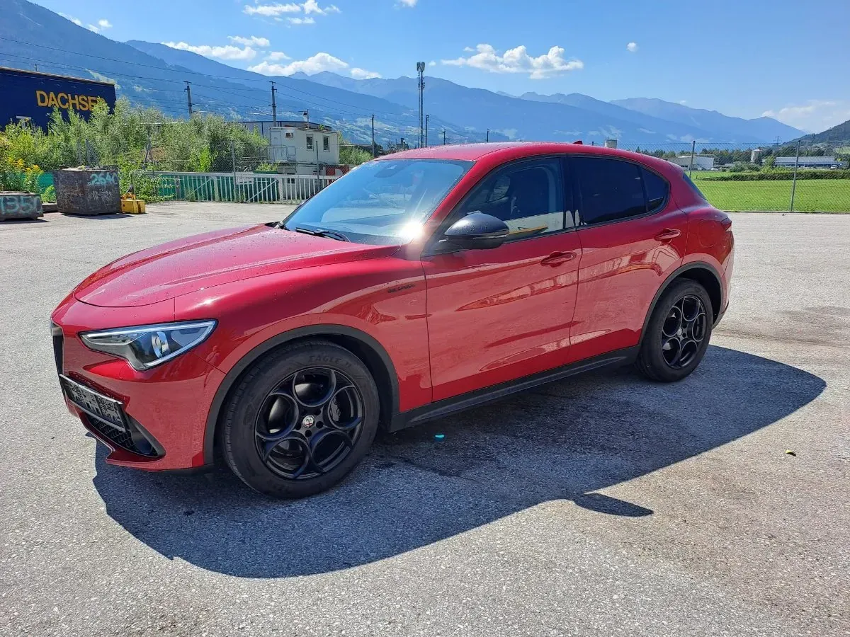 Alfa Romeo Stelvio 2019 photo 2