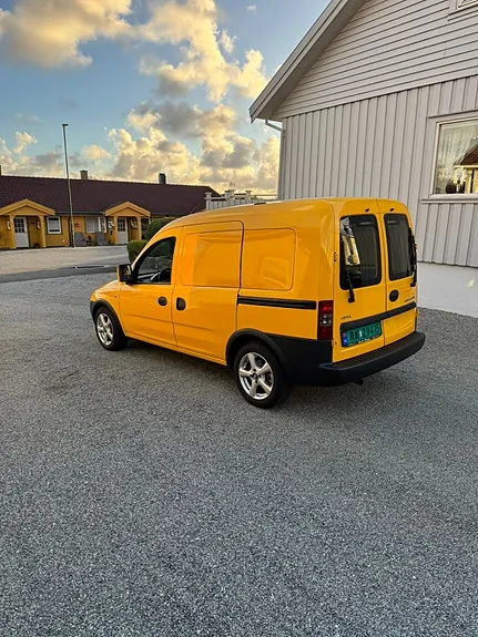 Opel Combo 2011 photo 3