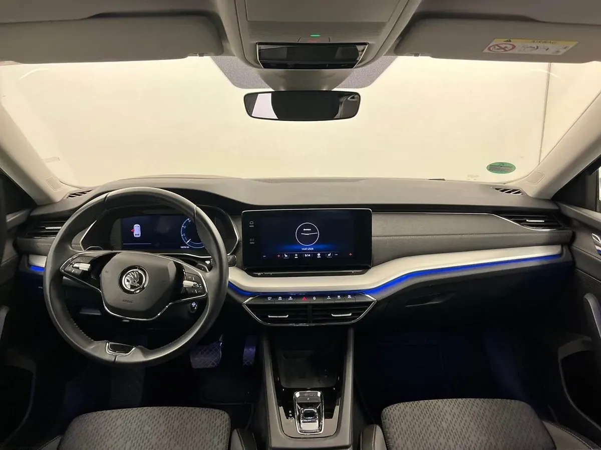 Skoda Octavia 2023 photo 2
