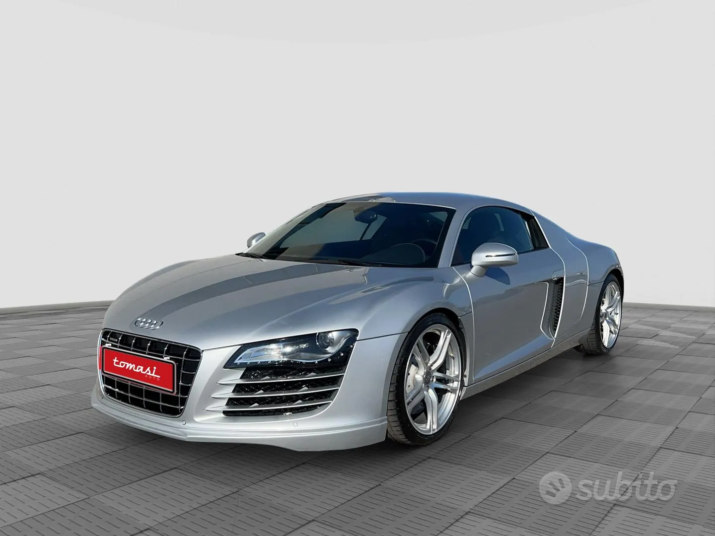 Audi R8