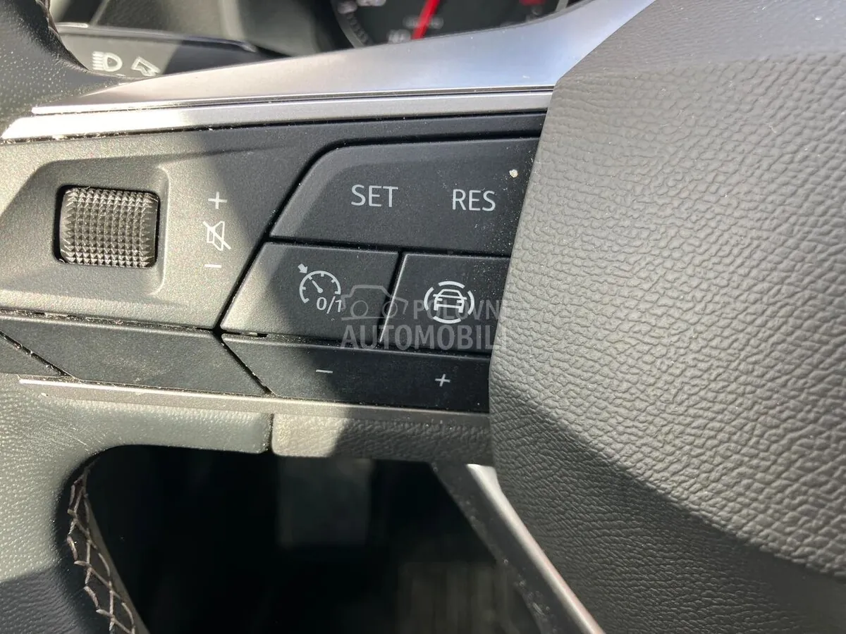 Seat Leon 2024 photo 5