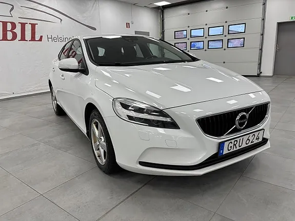 Volvo V40 2018 photo 2