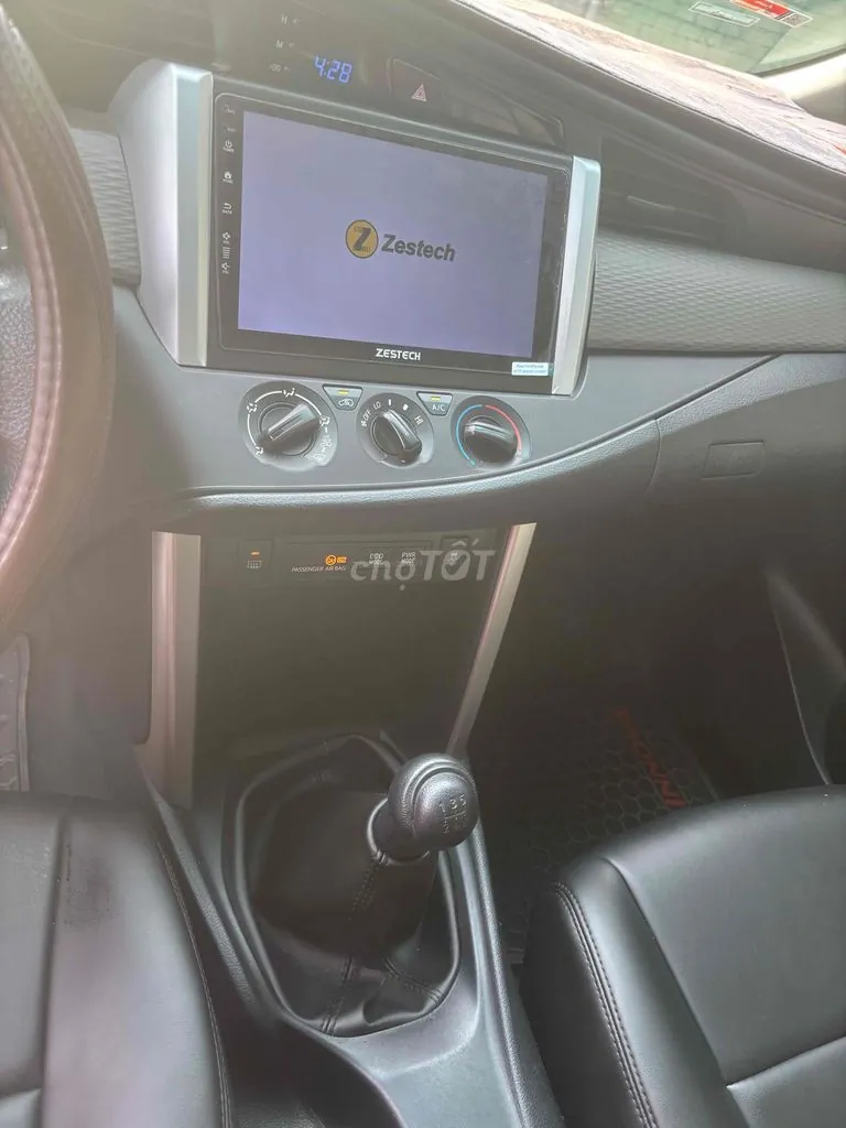 Toyota Innova 2018 photo 4