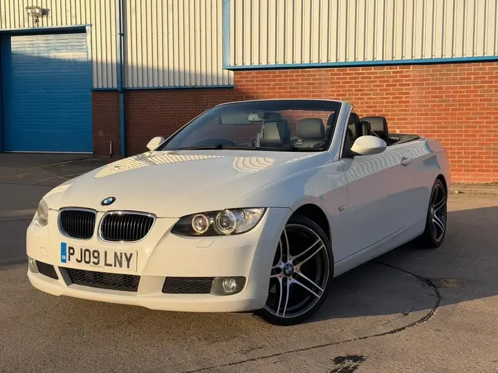 BMW 3 Series 2009 photo 5
