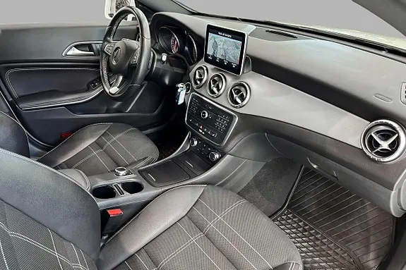 Mercedes-Benz Cla180 2015 photo 5