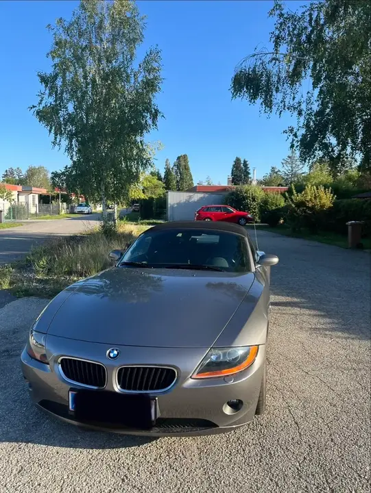 BMW Z4 2004 photo 2