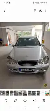 Mercedes-Benz C-Class 2005 photo 3