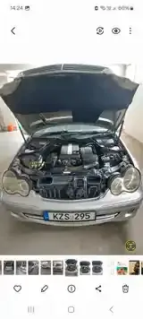 Mercedes-Benz C-Class 2005 photo 2