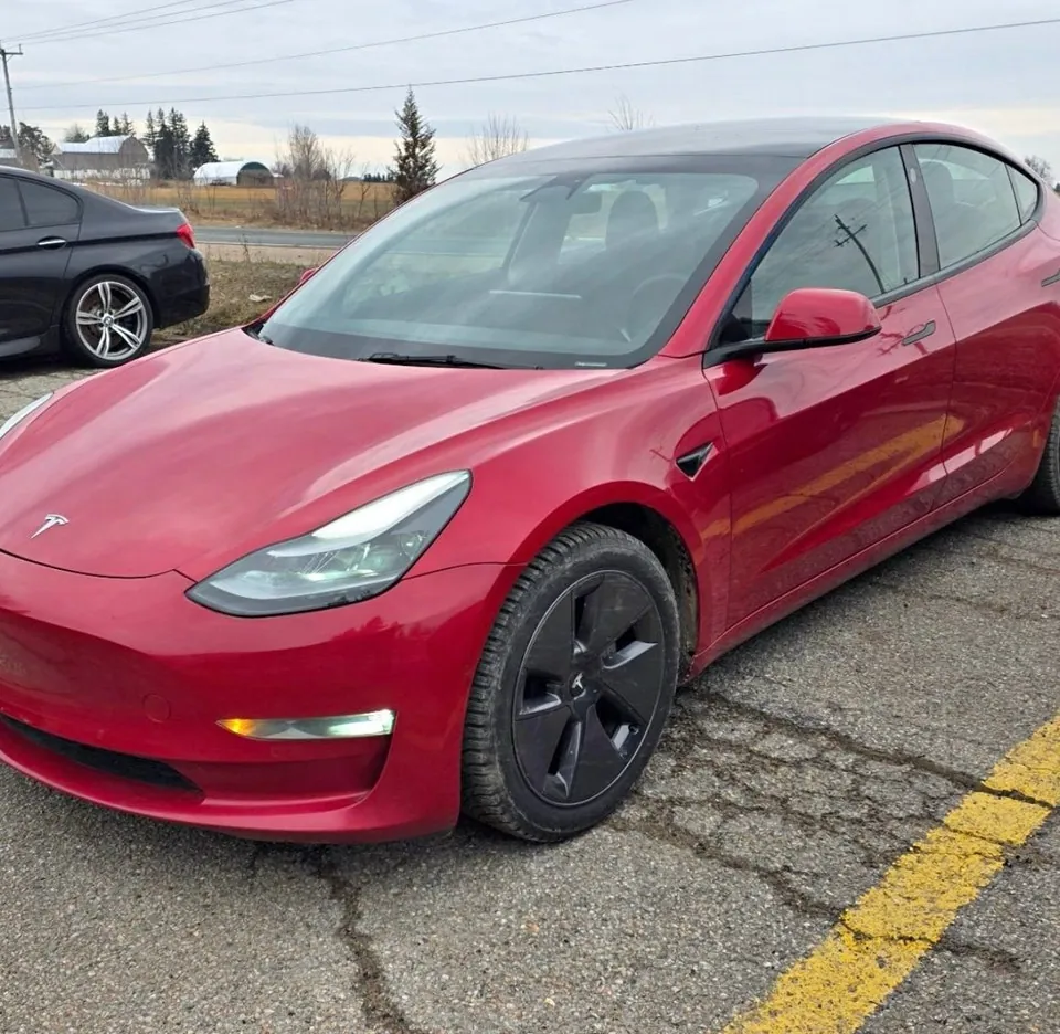 Tesla Model 3 2021 photo 2