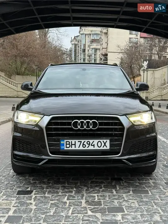 Audi Q3 2017 photo 2